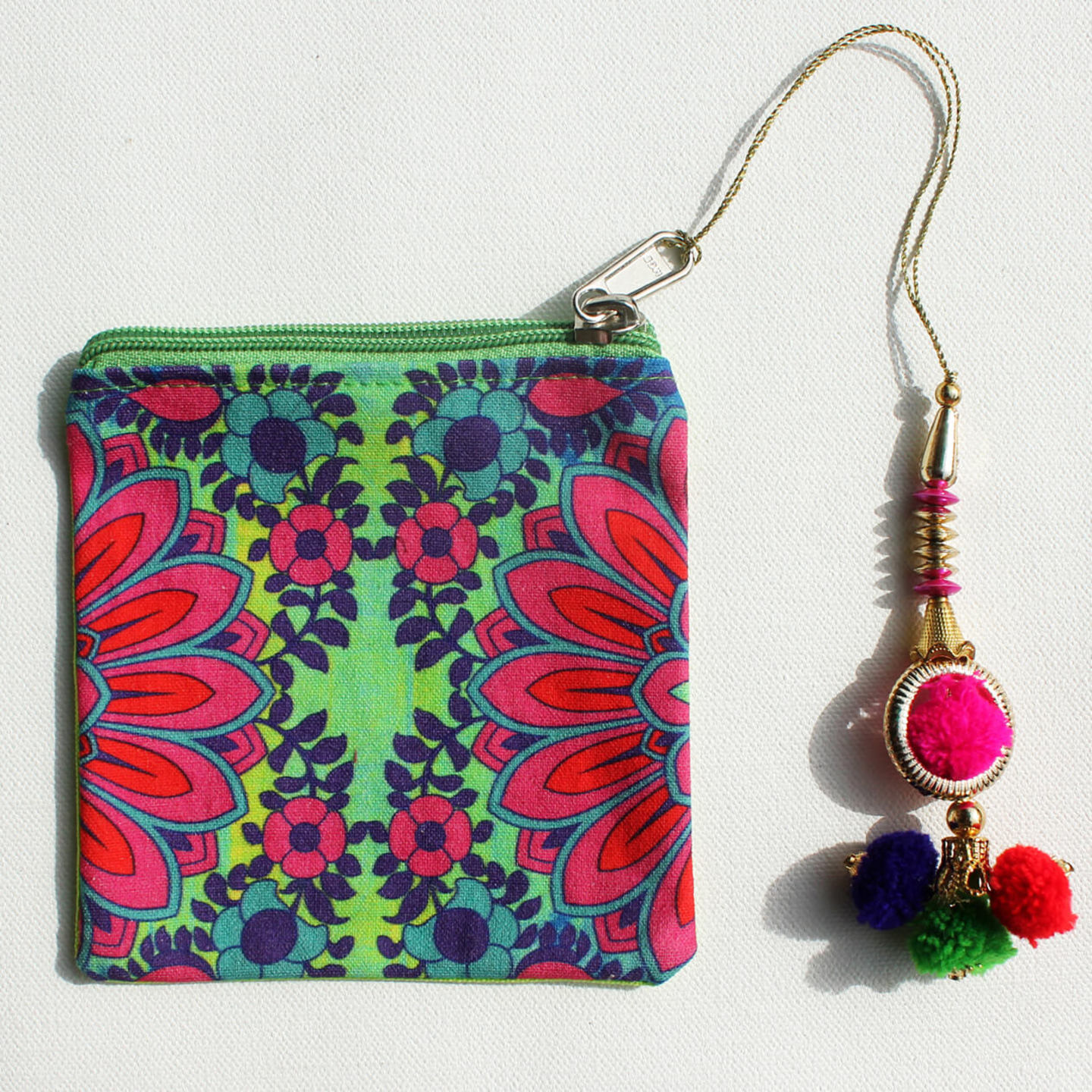 Blooming Flower Motif Canvas Coin Pouch