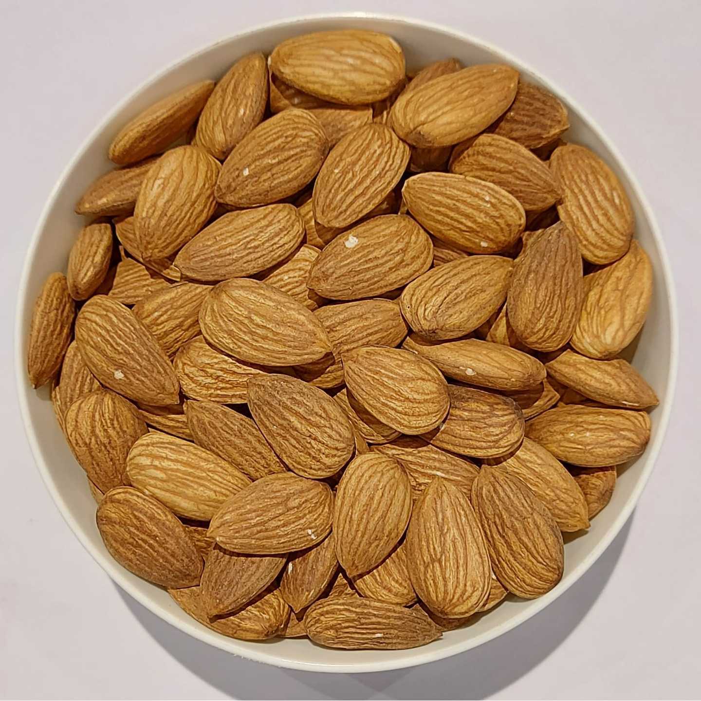 Almonds Bold 250 G