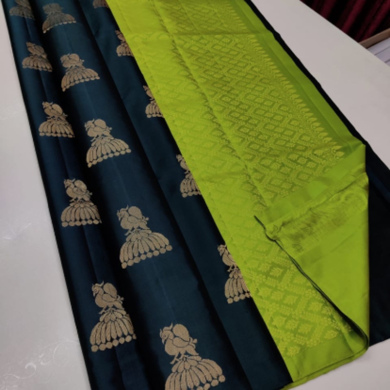 Bottle Green and light green Kancheepuram silk saree