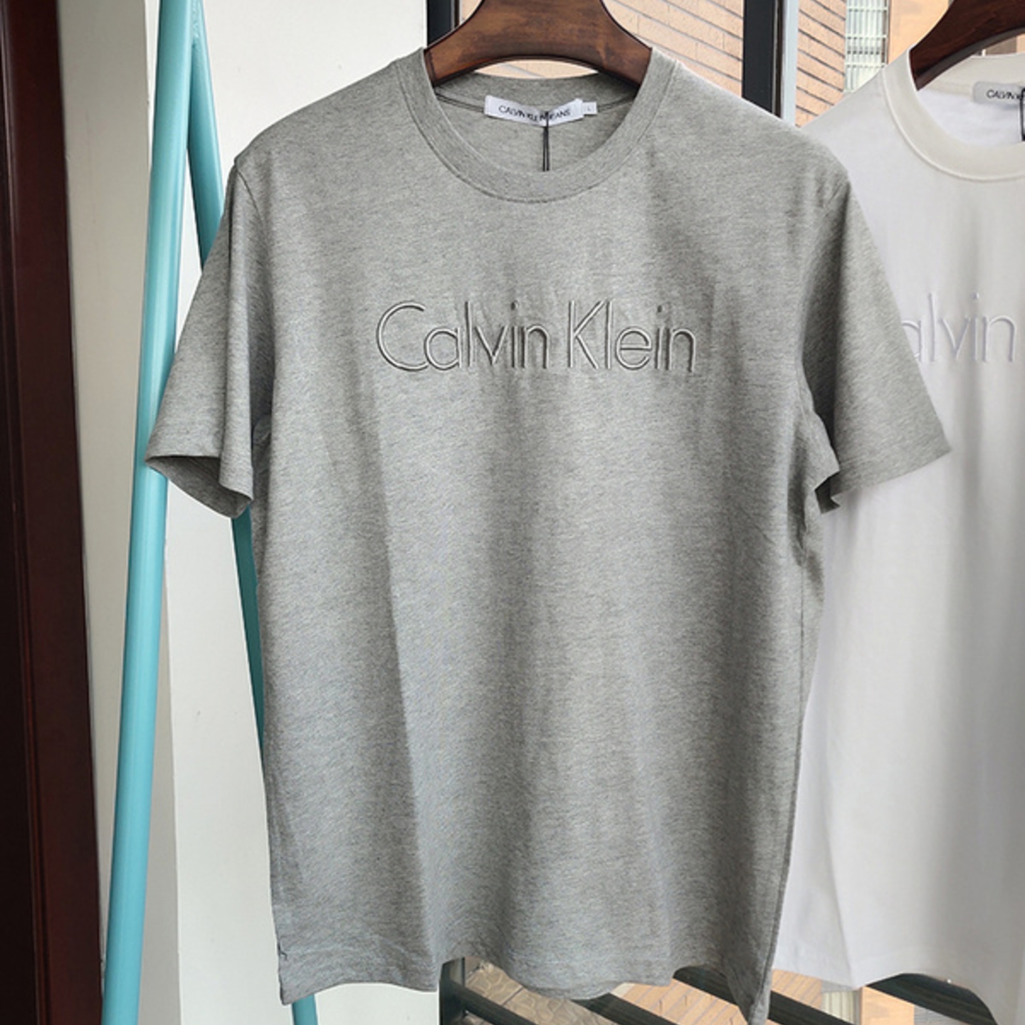 Calvin Klein Tyson Crew-Neck Logo T-Shirt