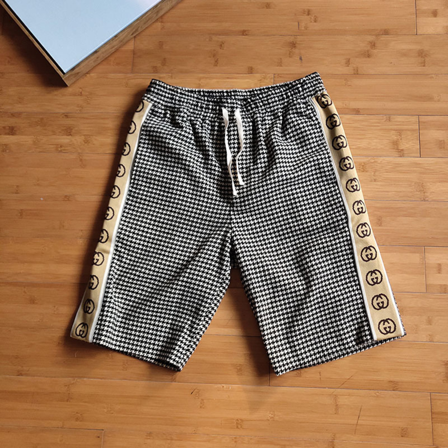 Gucci Houndstooth with Interlocking G stripe shorts