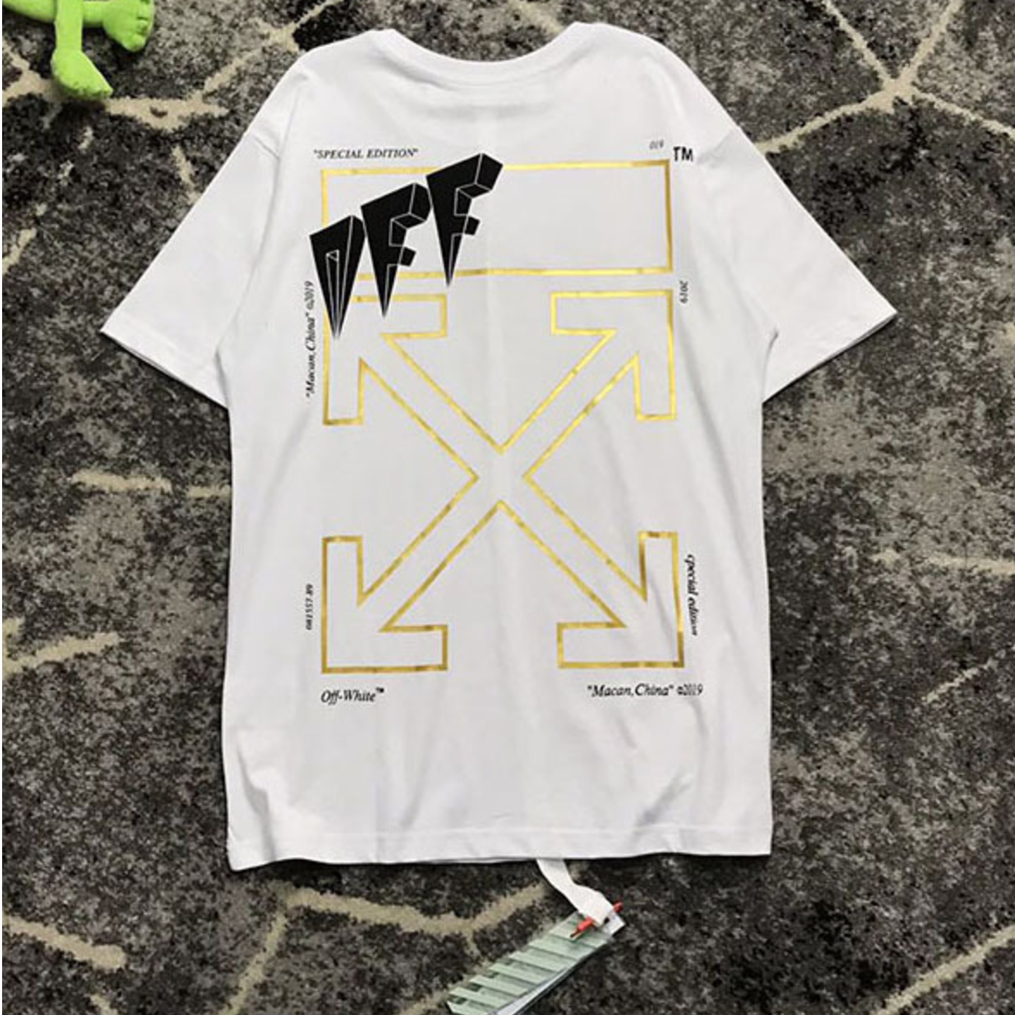 Off-White Macau Golden Arrow SS19 T-shirt