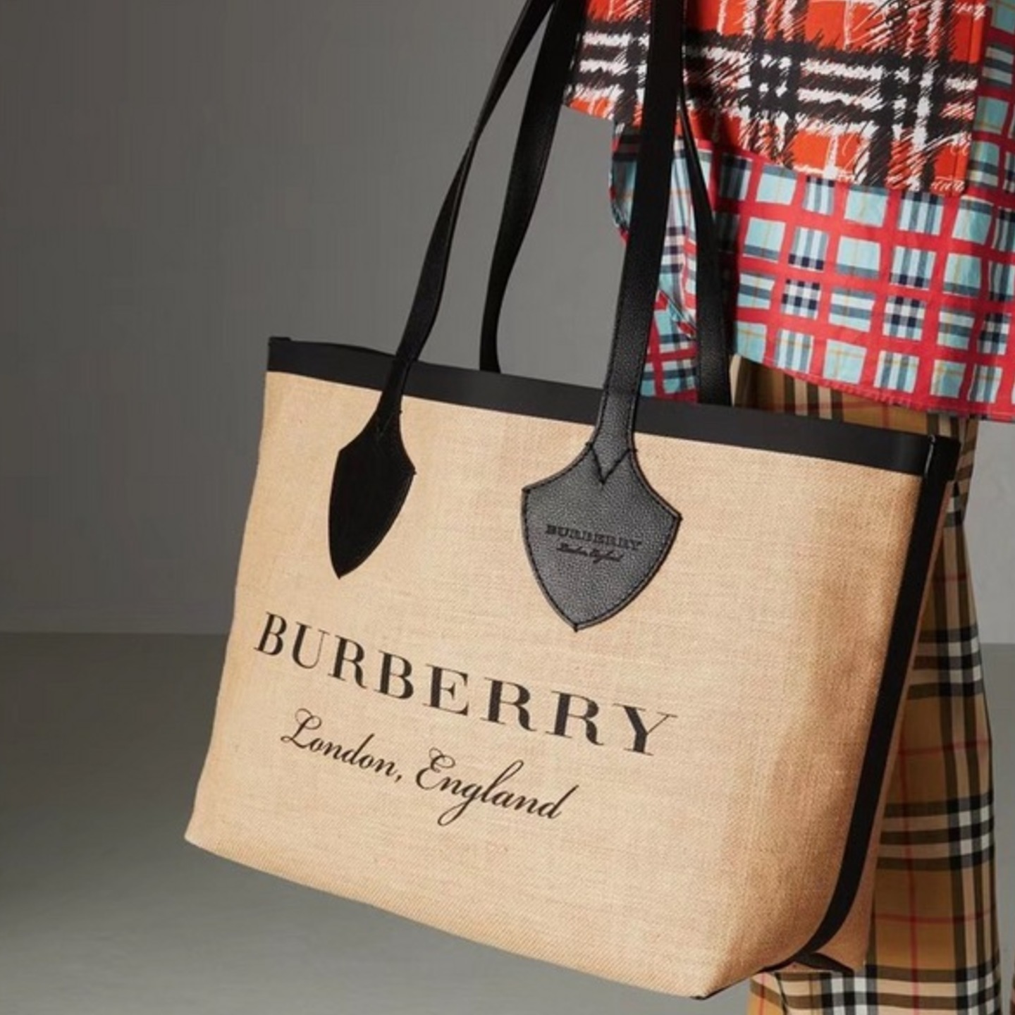 Burberry Jute Giant Logo Printed Medium Shoulder Tote Bag