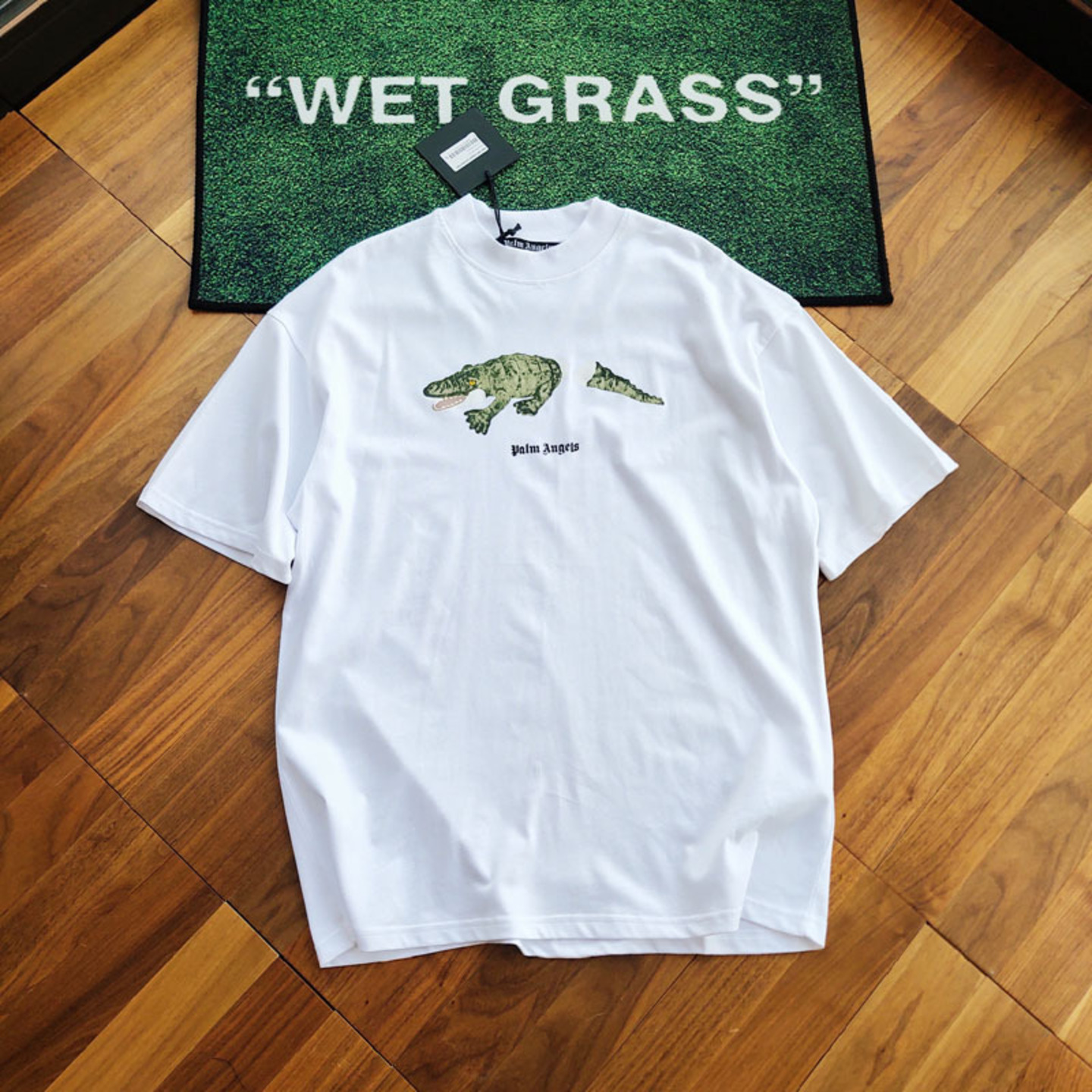 Palm Angles  Crocodile print T-shirt