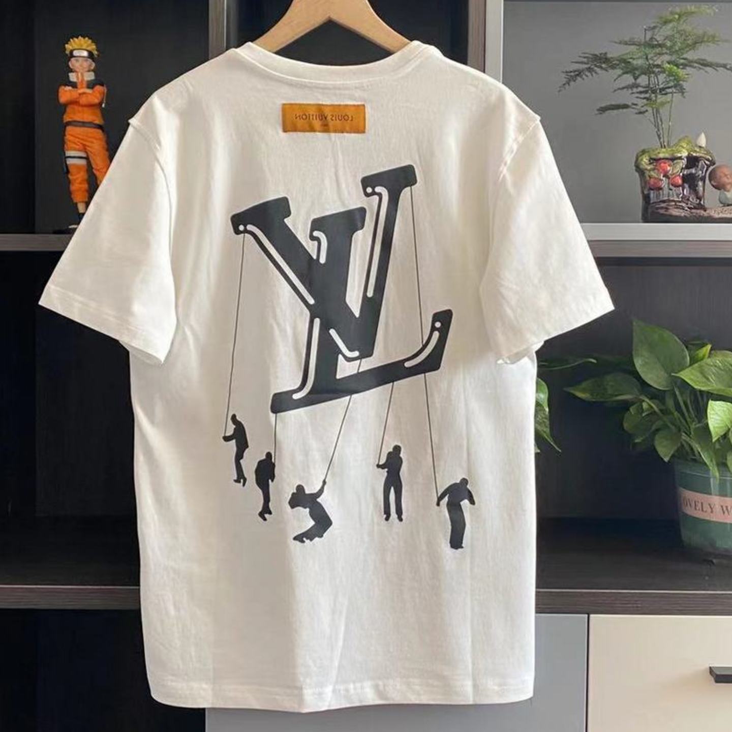  Louis Vuitton Floating LV Printed T-Shirt 