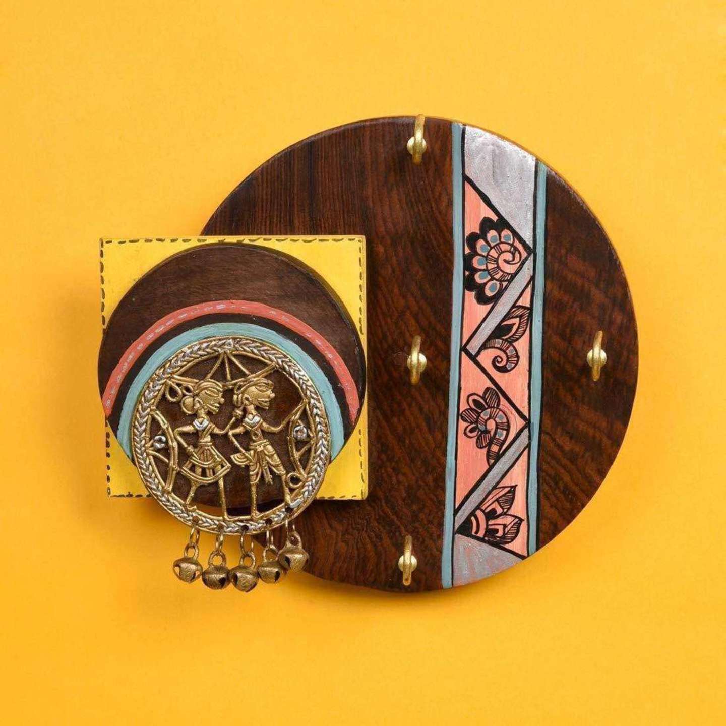 Handcrafted 'Dhokra' Key Holder For Living Room