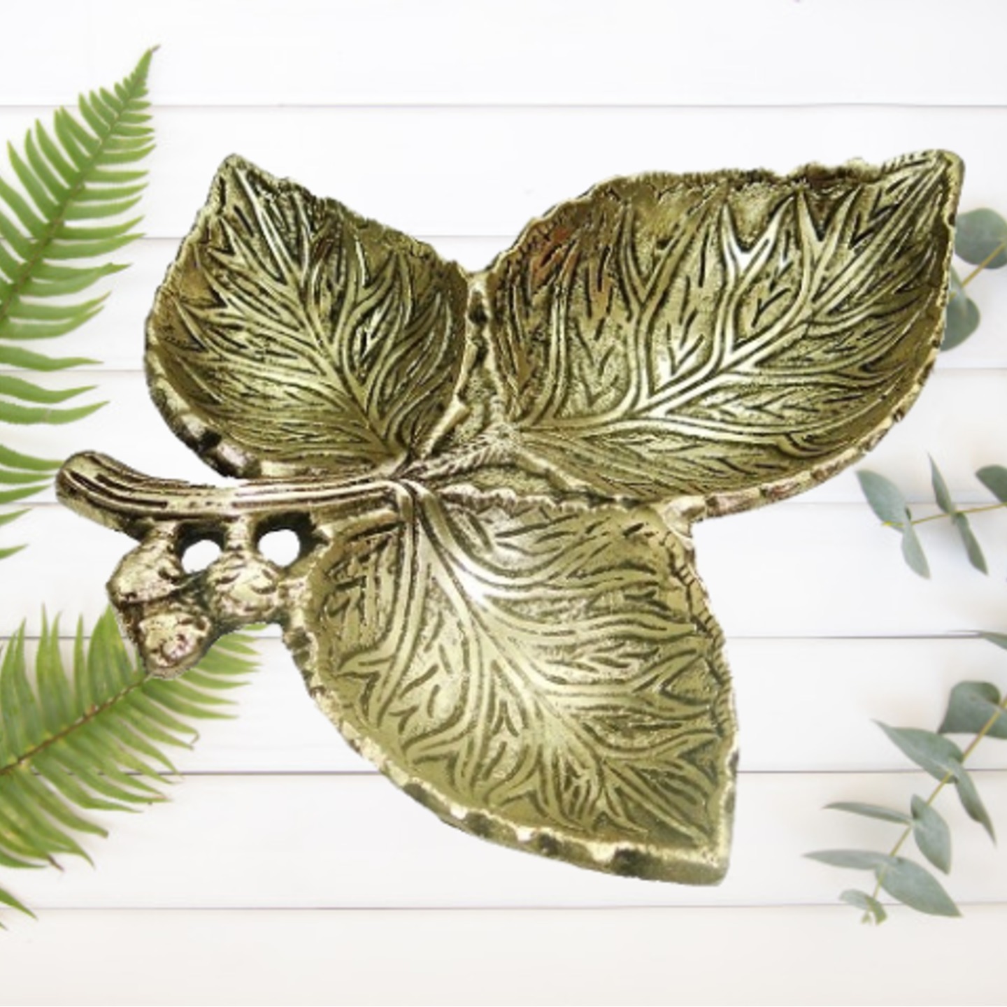 Craftley White Metal Beautifully crafted Three Leaves Serving Tray