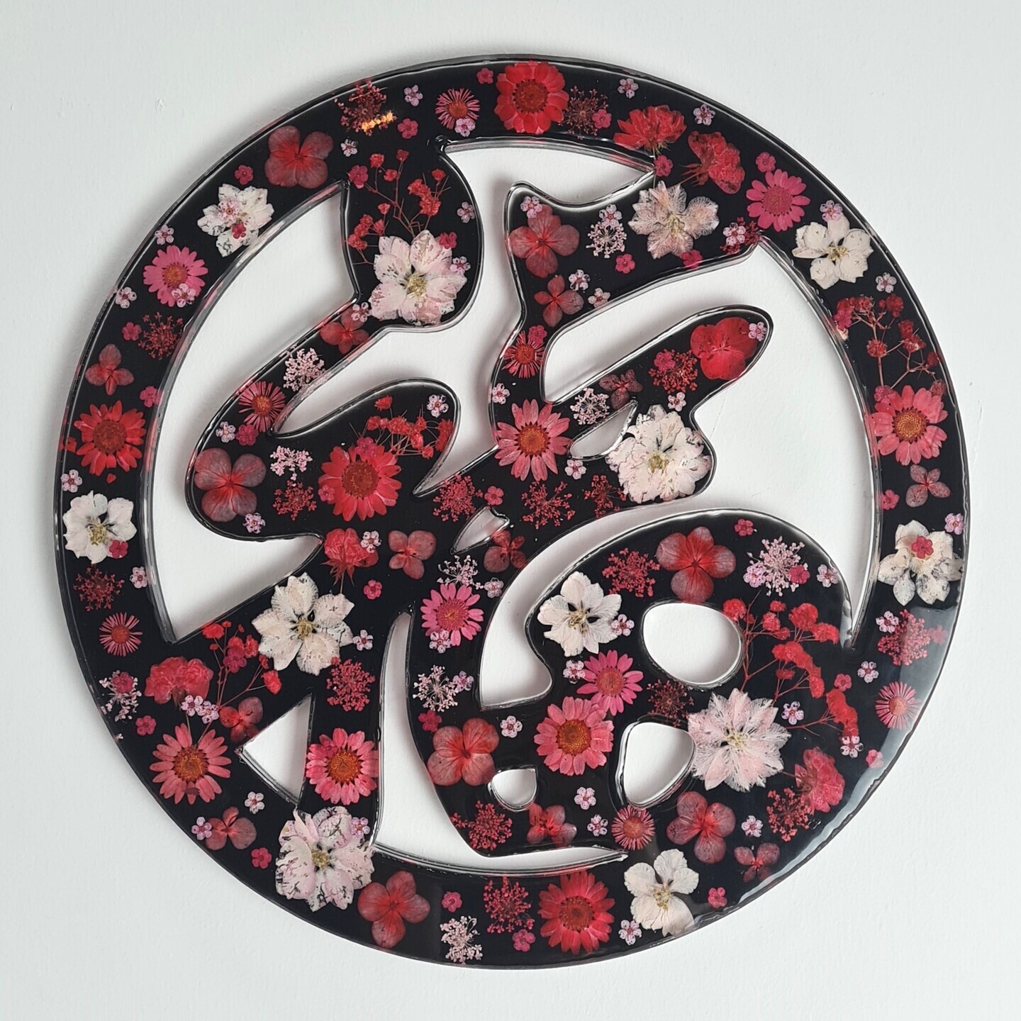 福 Fu Bloom | Handmade resin wall hanging with real flowers | Special needs artisans