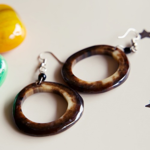 Round shaped Cow Horn Earring