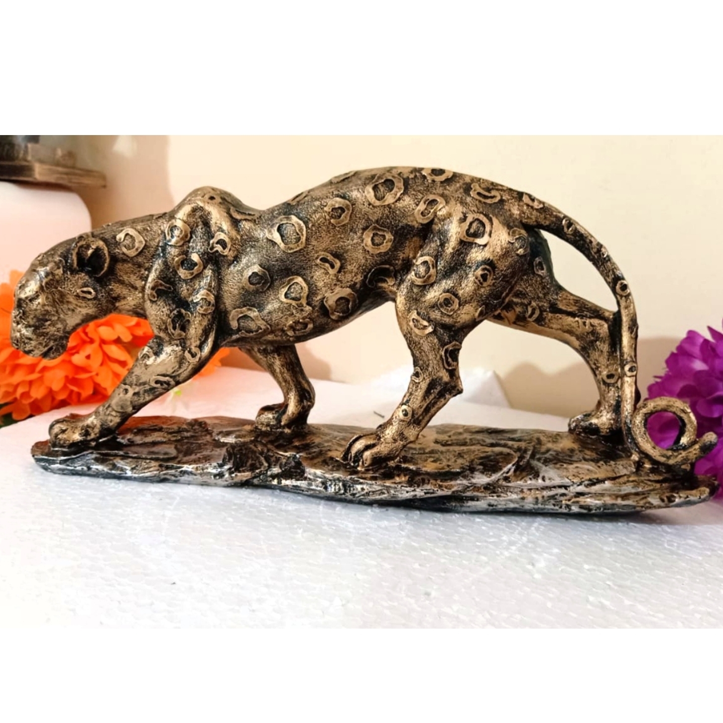Deesha Planters and Decors Beautiful Antique Cheetah Statue (39X9X18 cm)