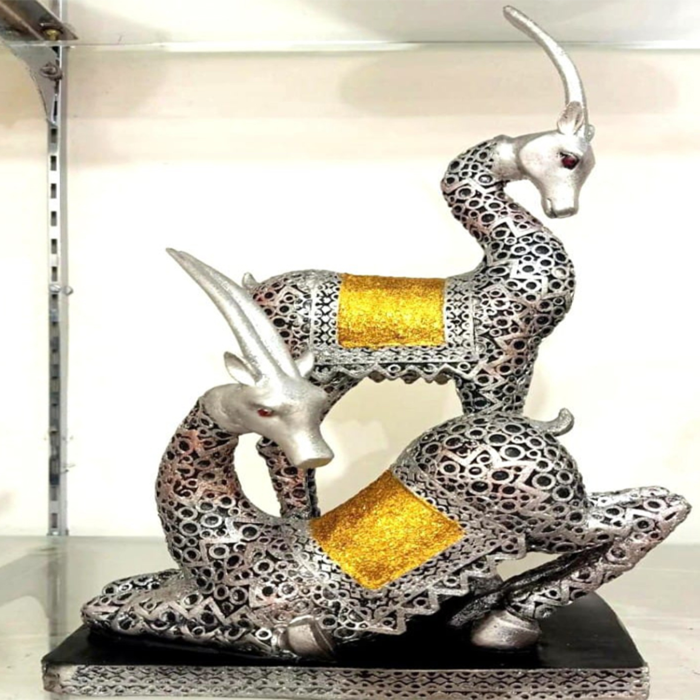 Deesha Planters and Decors Antique Deer Couple Statue (21X11X39 cm)
