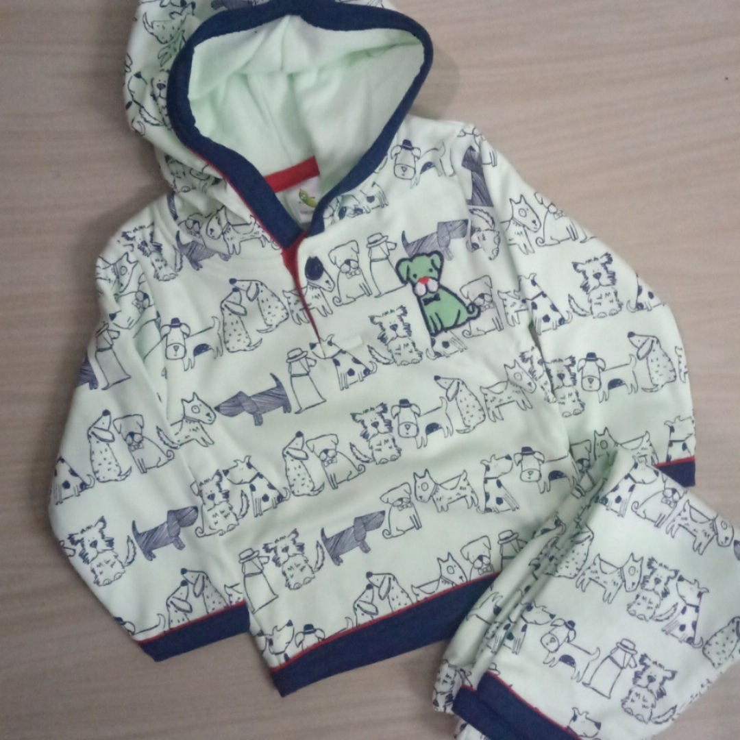 New Born Hoodie Set. 