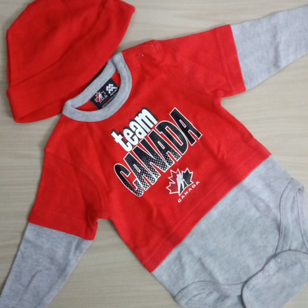 New Born Canada Romper with Cap.  