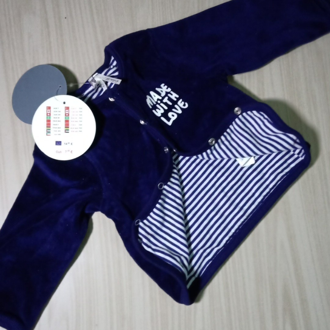 Orchestra New Born SWEAT Love T-Shirt. 