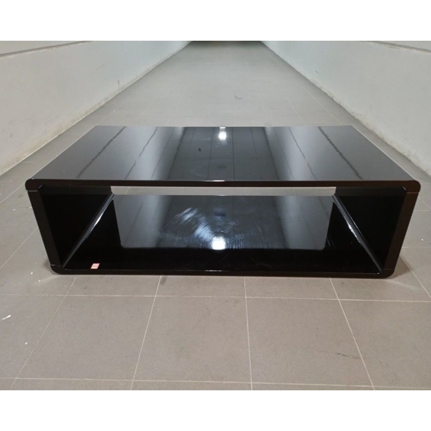 ROVANNI Coffee Table in BLACK