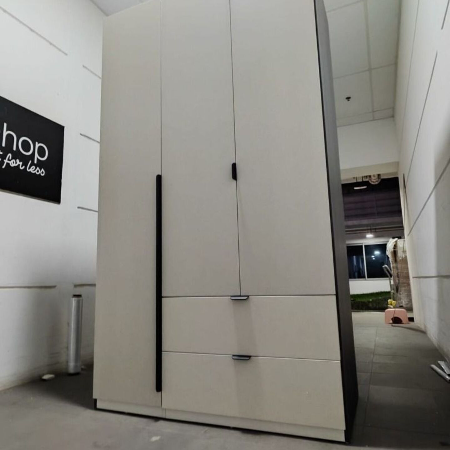 VIGNERON Wardrobe in LIGHT GREY