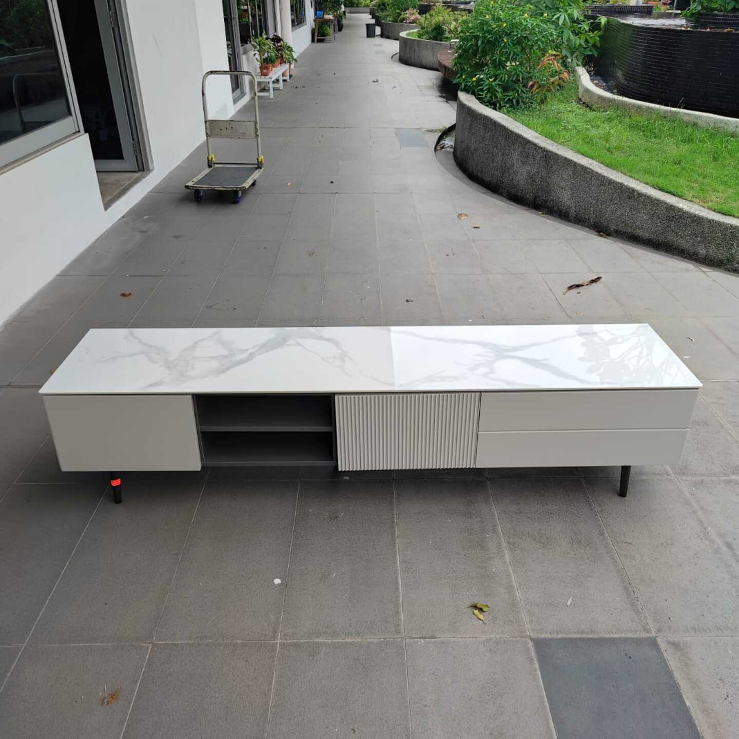 RAHEEM TV Console with Sintered Stone Top