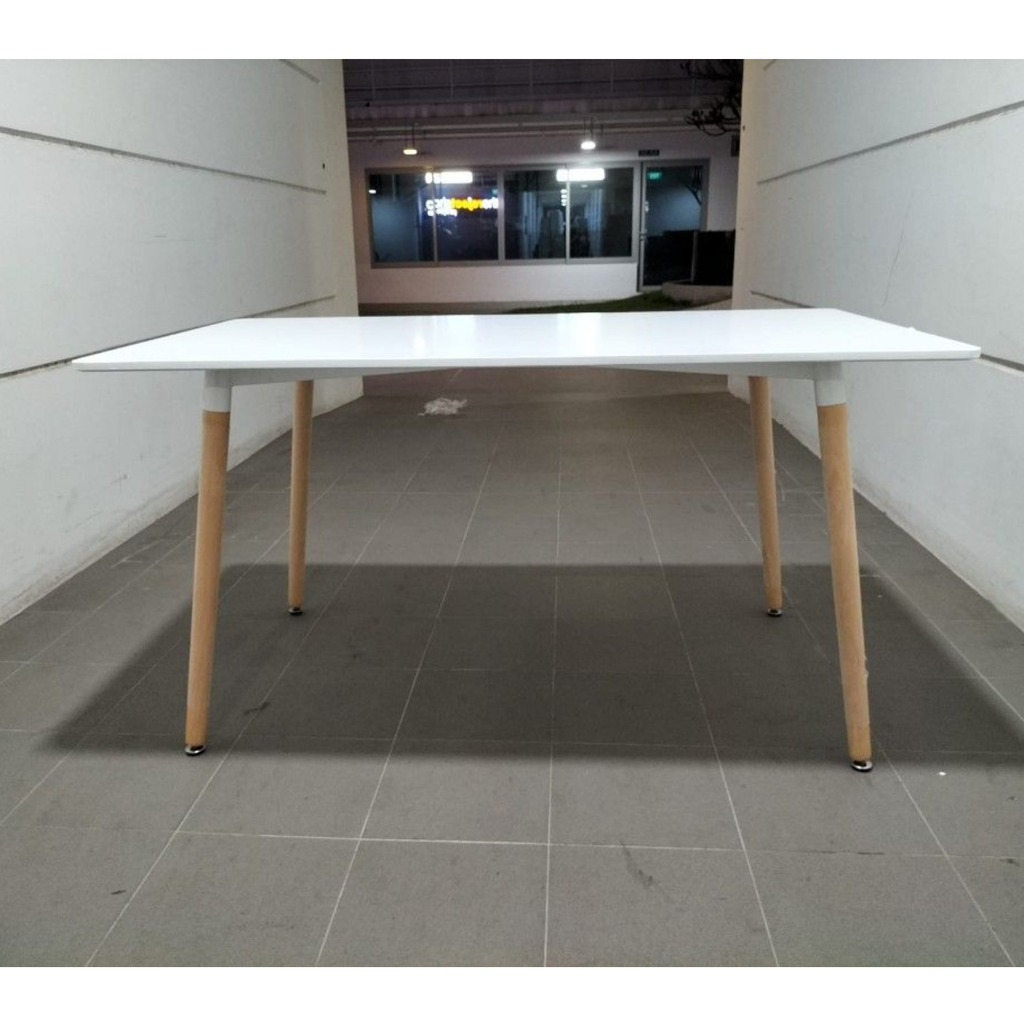 FIRE SALE PROMO - VIENNA Dining Table in WHITE (L)
