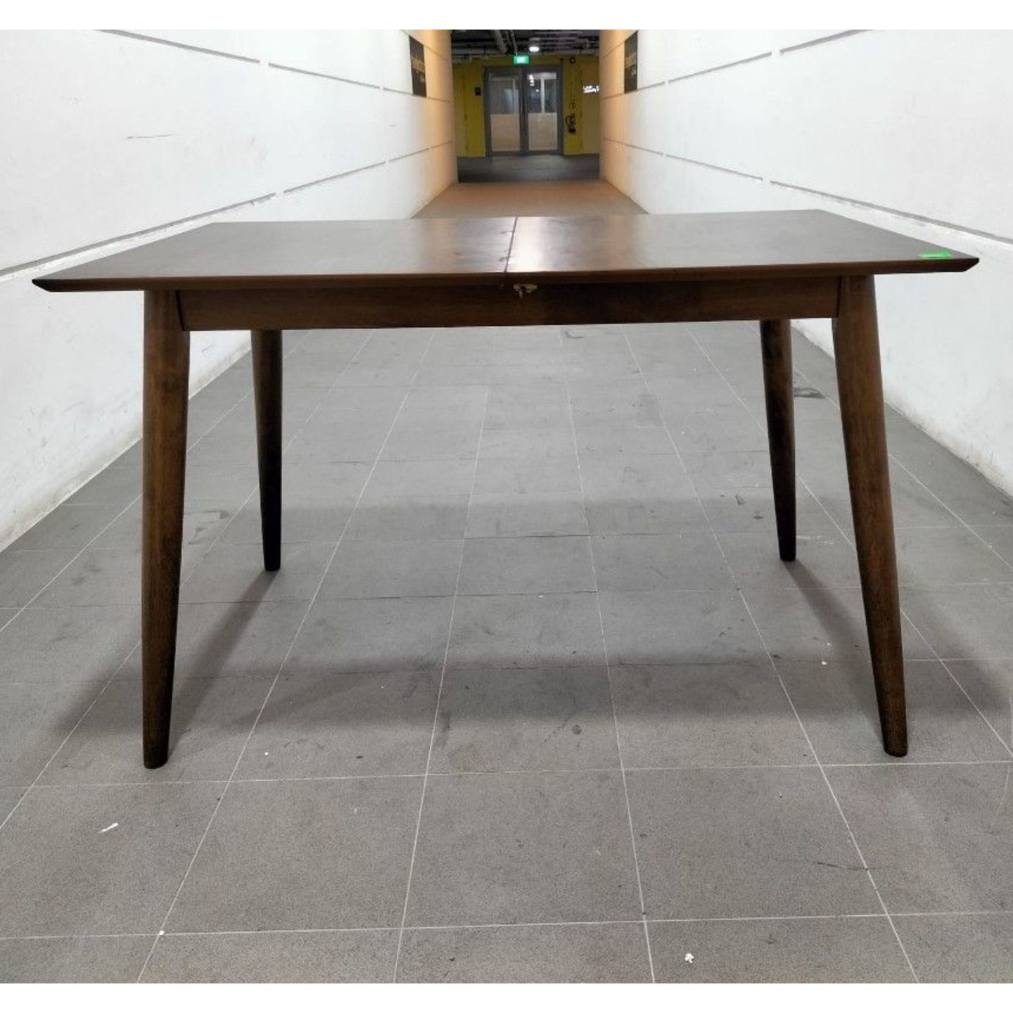 MARION Extendable Dining Table in WALNUT