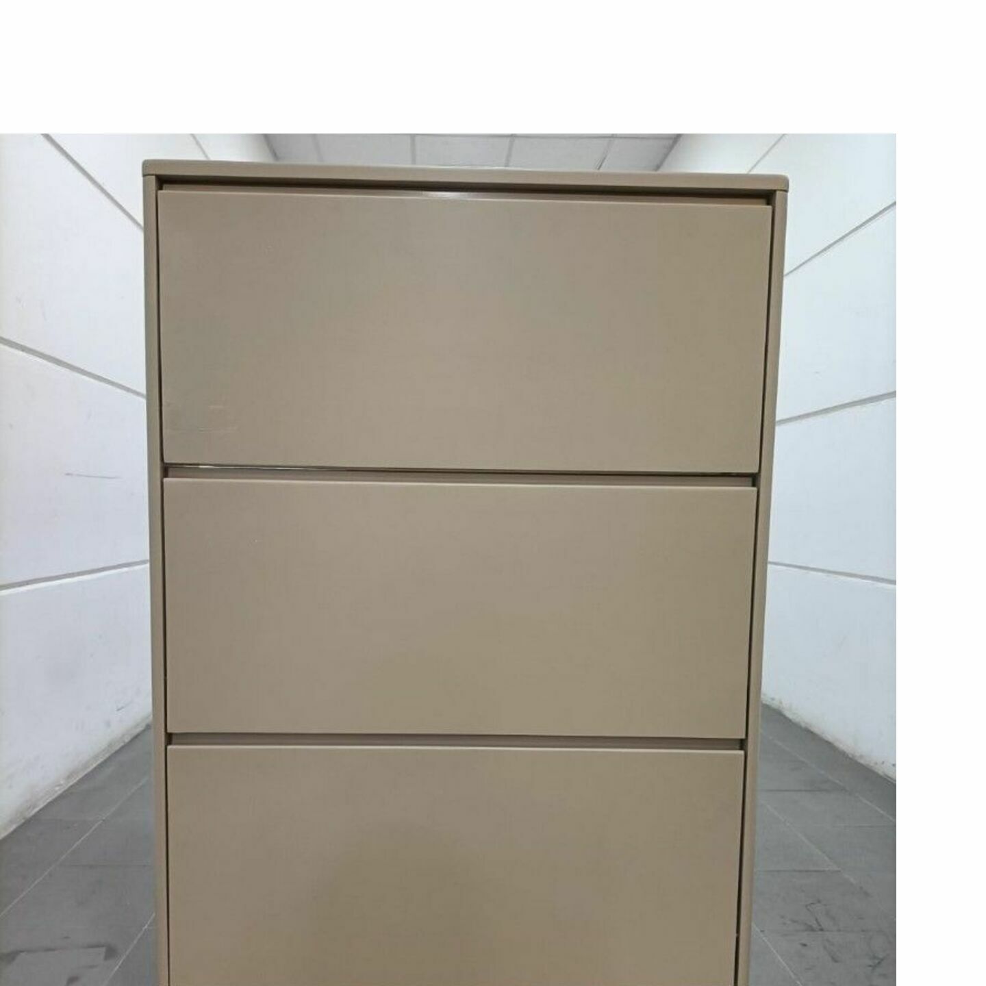 LAYEK Shoe Cabinet in TAUPE