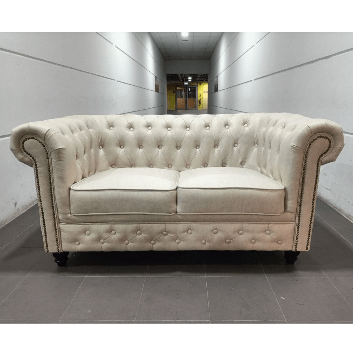 CAT FRIENDLY SALVADORE X 2 Seater Chesterfield Sofa in MACAROON CREAM WHITE TECH LEATHAIRE