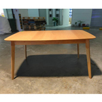 TRAX Extendable Dining Table in Oak