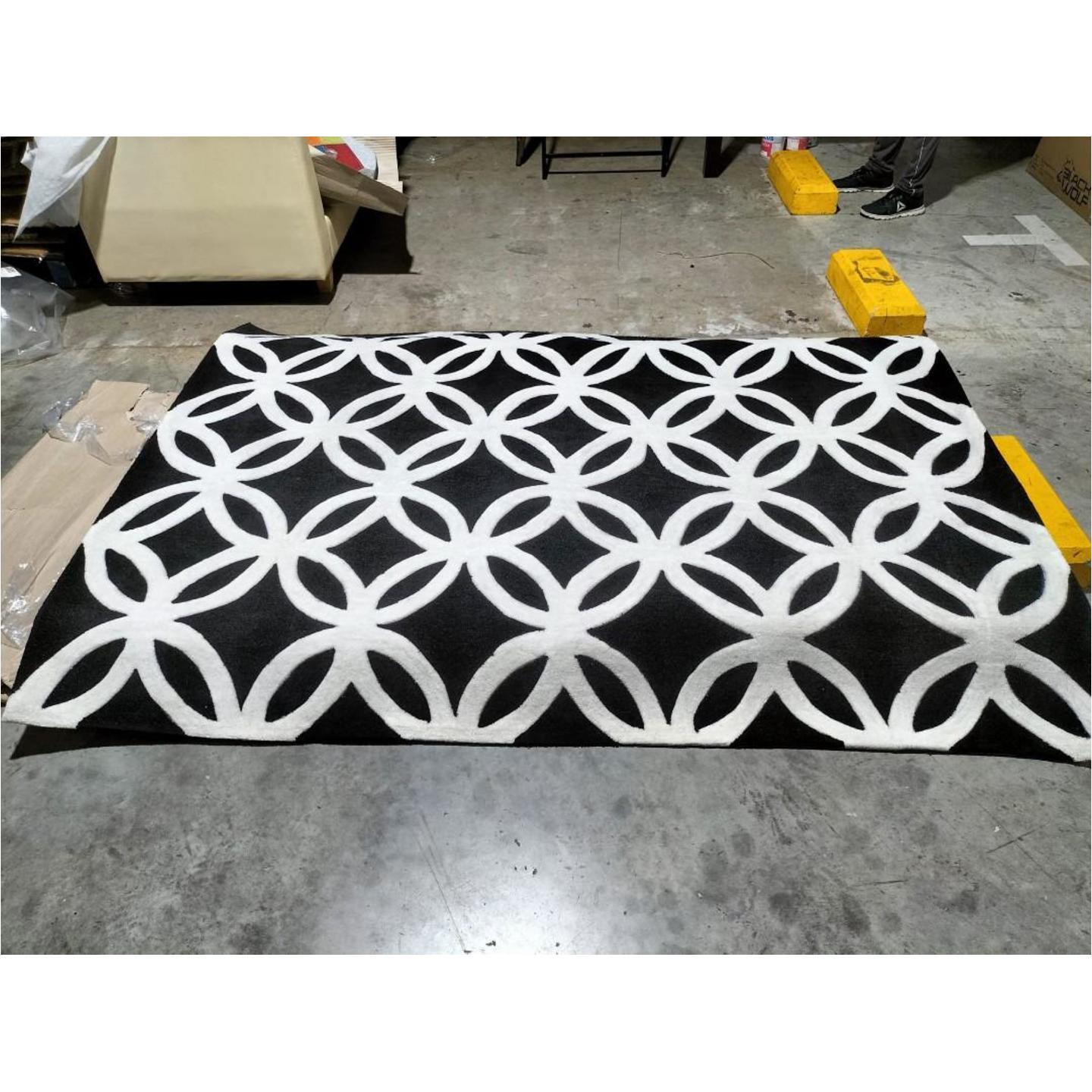 WUZU Geometric Carpet 1.7m x 2.3m