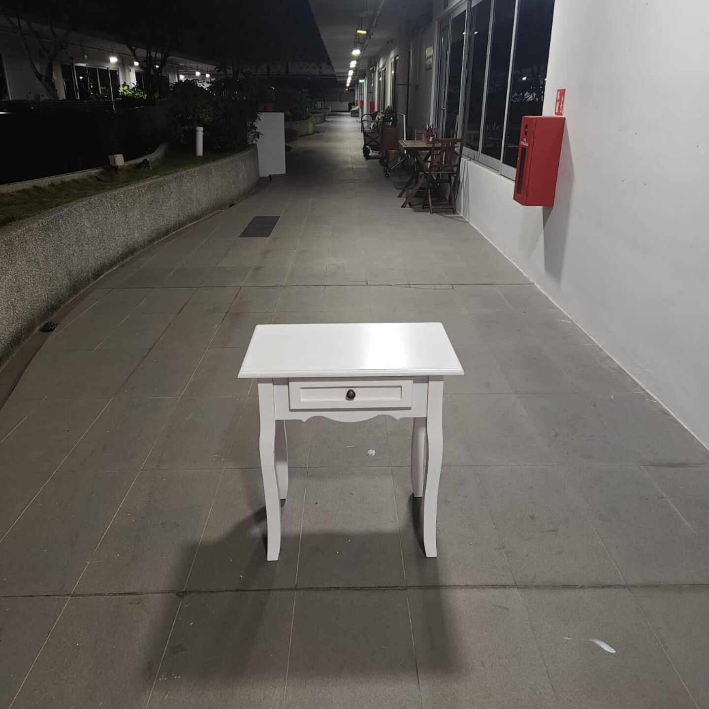 DODIN Side Table in WHITE