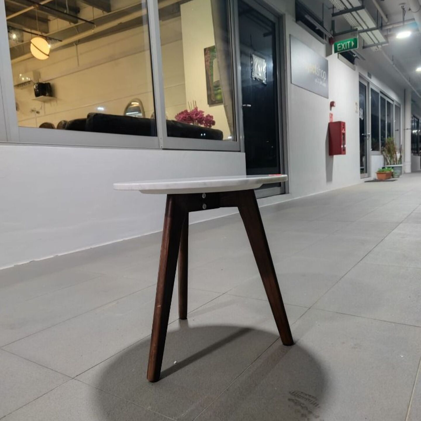 PEONY Side Table in CARRARA WHITE MARBLE
