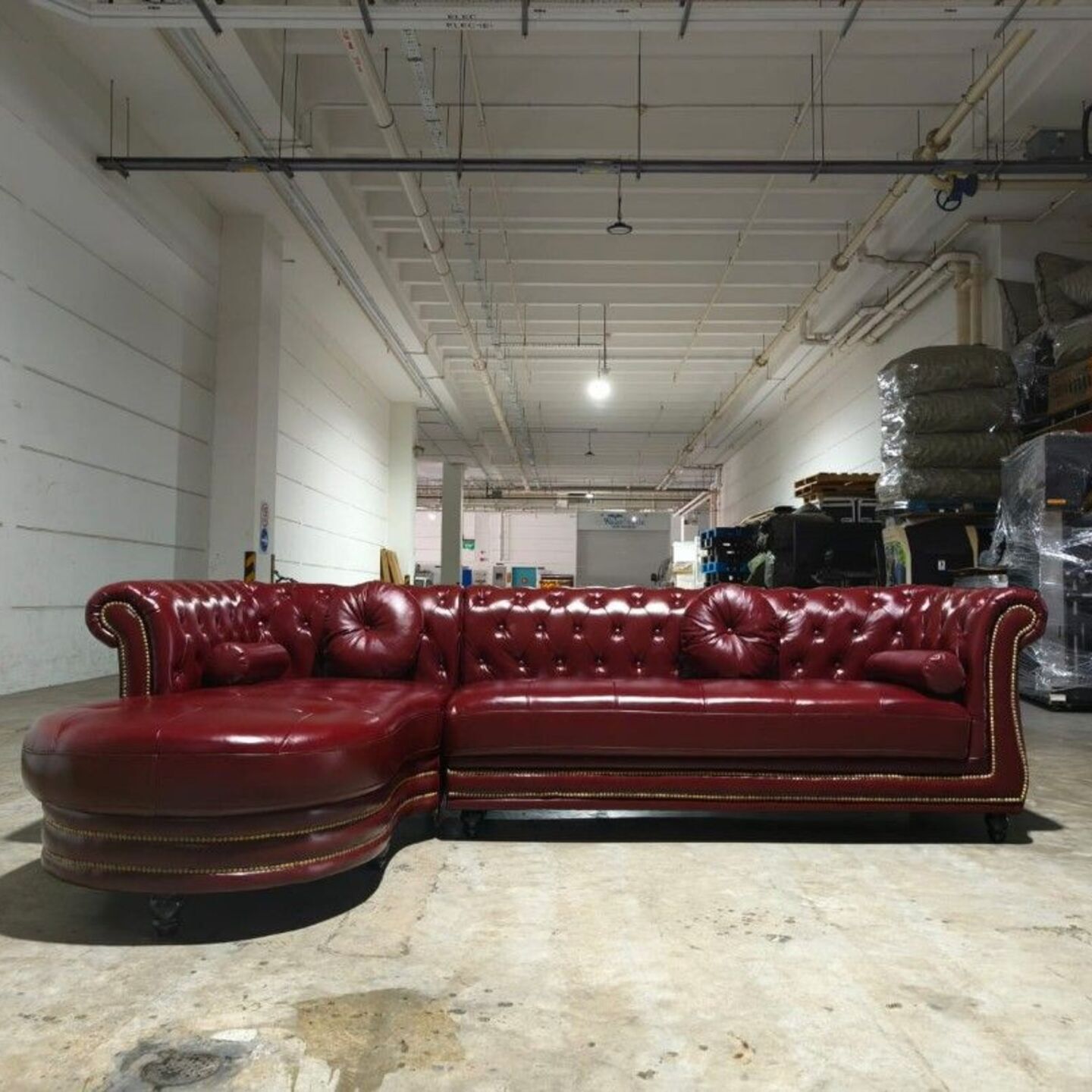 PRE-ORDERELYSIUM 4 Seater L-Shaped Chesterfield Sofa in BURGUNDY FULL Genuine Leather