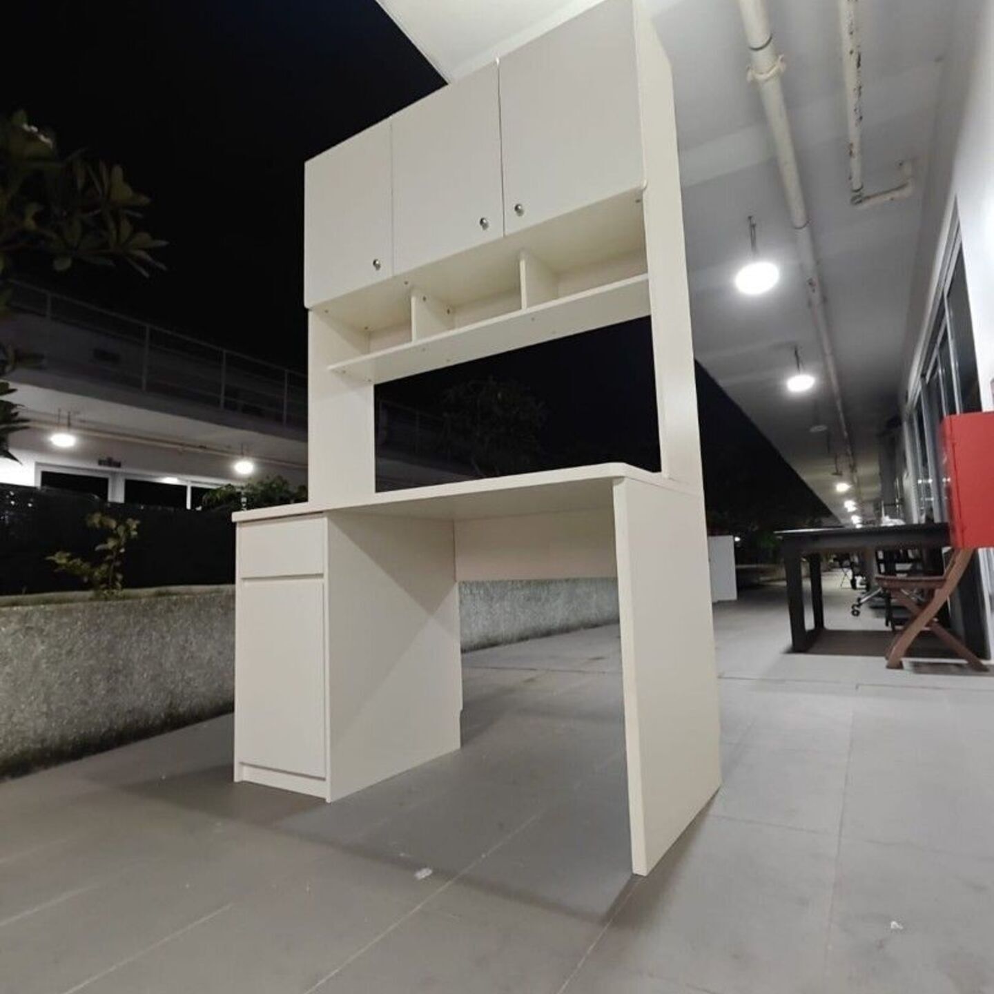 SALDIVAR Study Desk