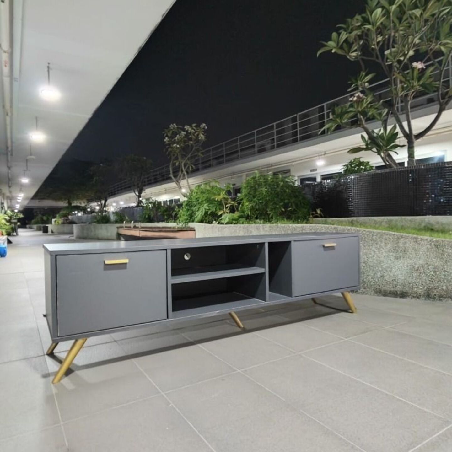MOYNIHAN 1.6M TV Console