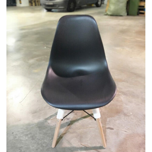 4 X RAZ Eames Designer Chair in BLACK SET