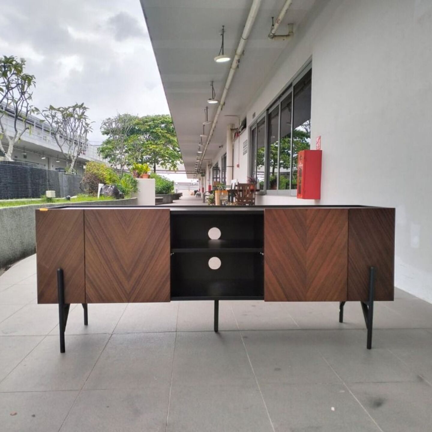 PINTER TV Console