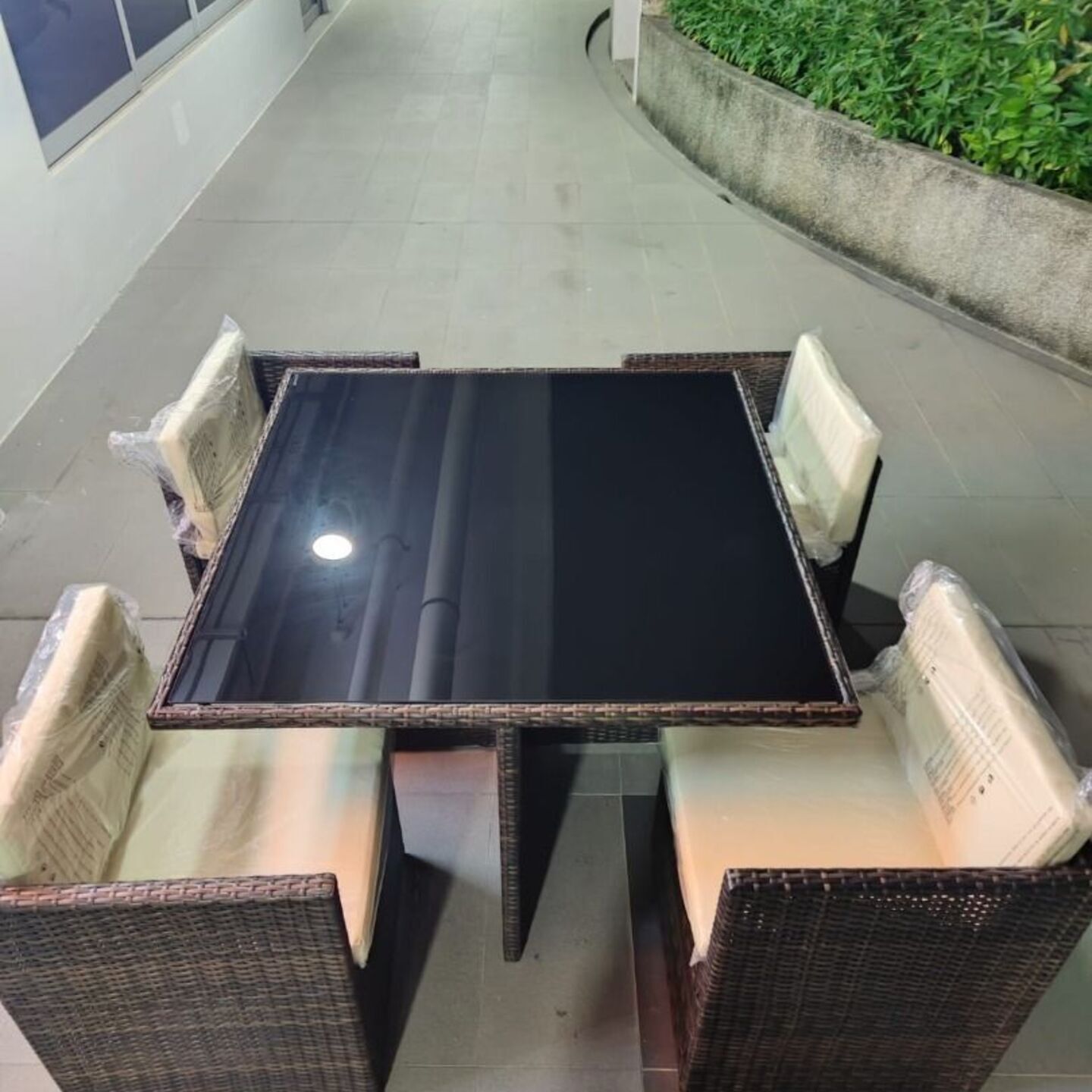 SUVARNA Outdoor 5 Piece Rattan Dining Set
