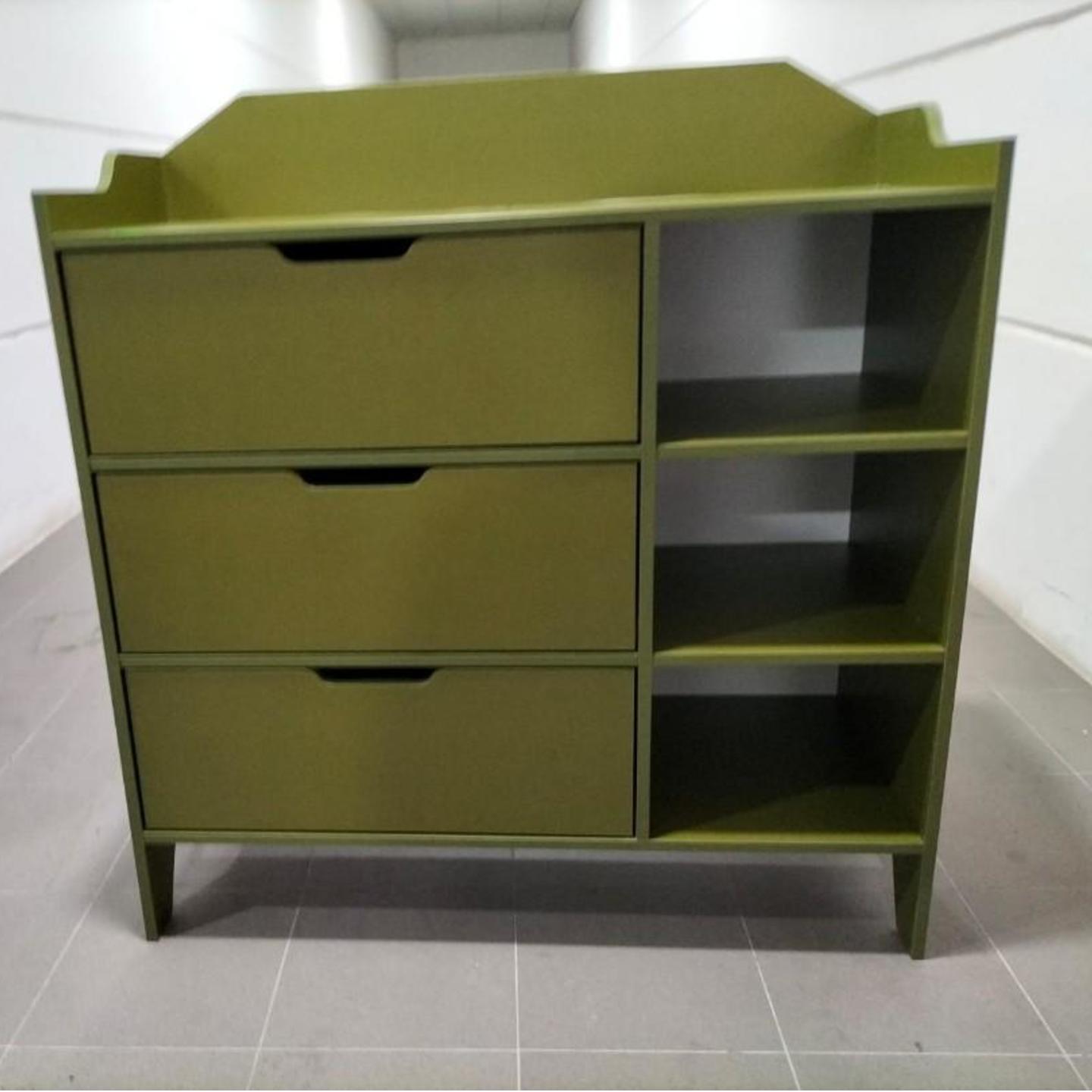 YIVAN Chest of Drawers in OLIVE GREEN