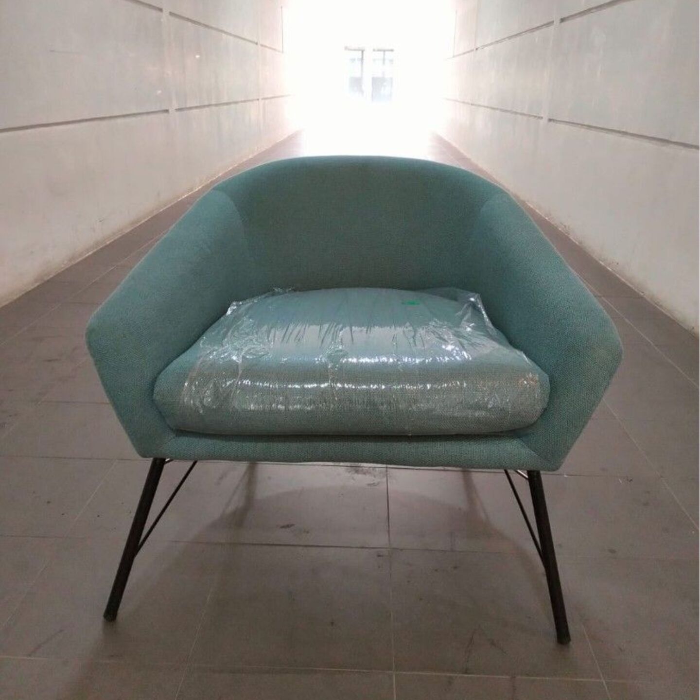 HOLIVA Blue Armchair