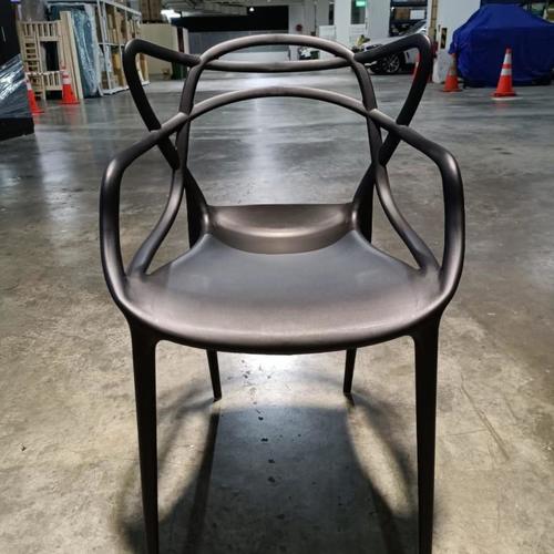 VEMIA Dining Chair in BLACK