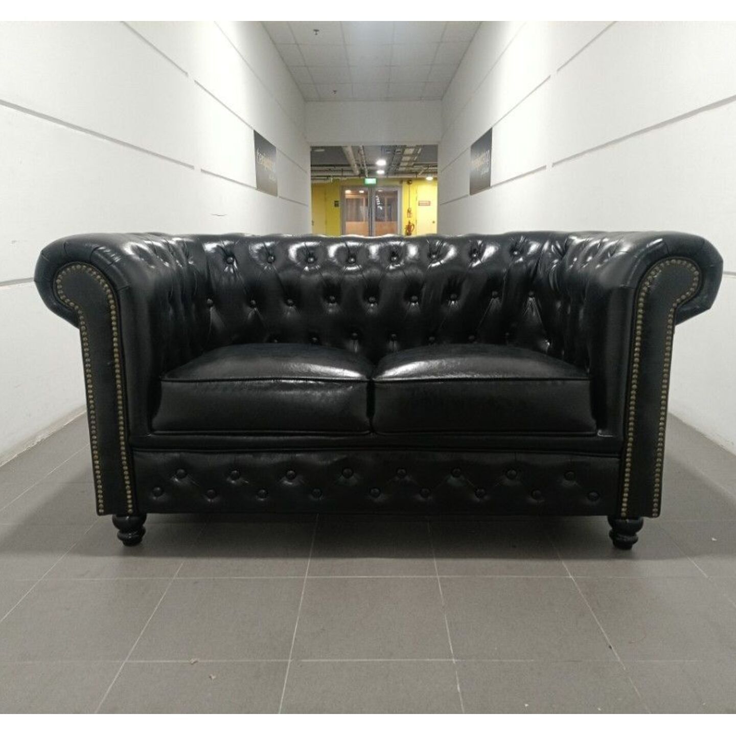SALVADORE X 2 Seater Chesterfield Sofa in GLOSS BLACK PU