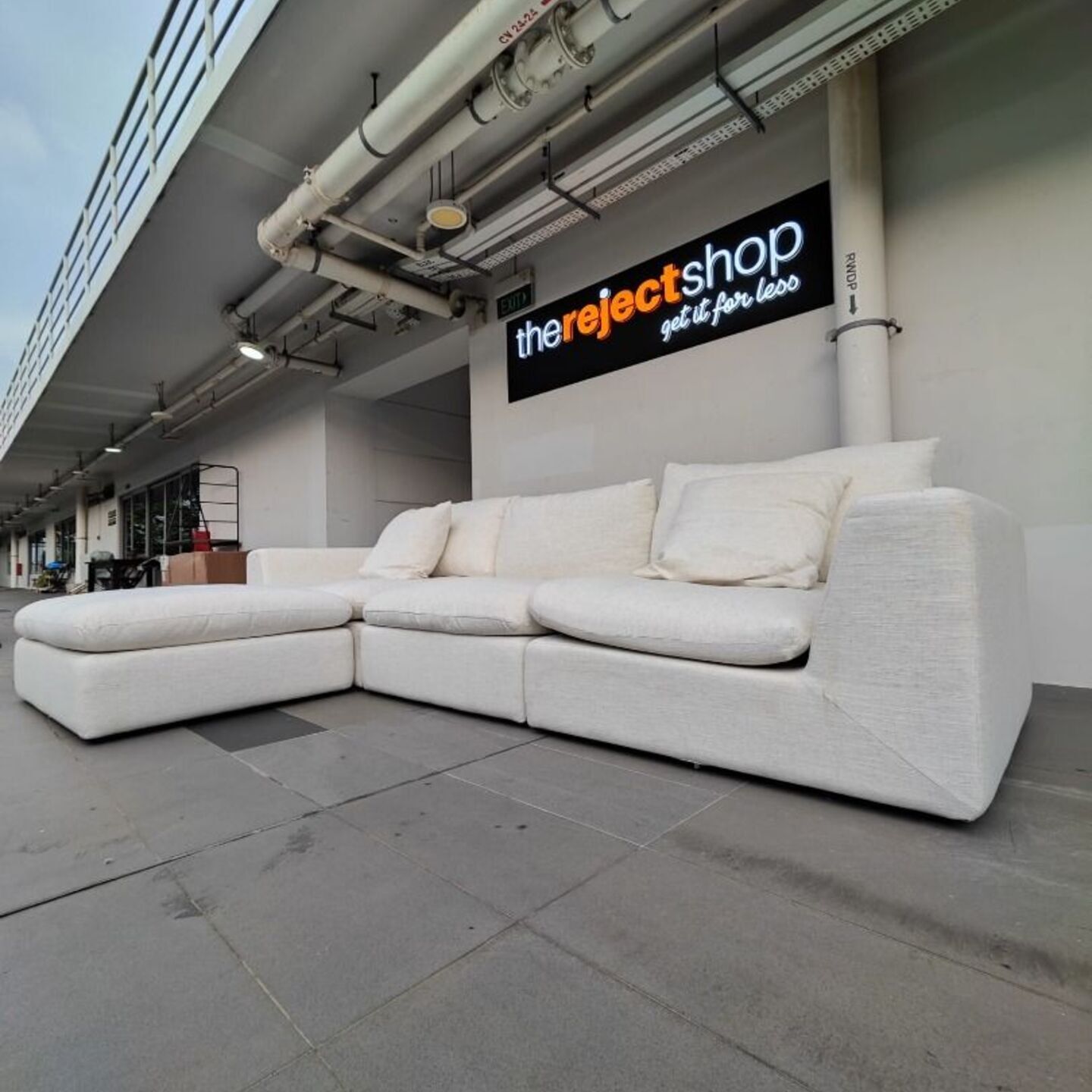 SKYVALE Extended Sofa with Ottoman