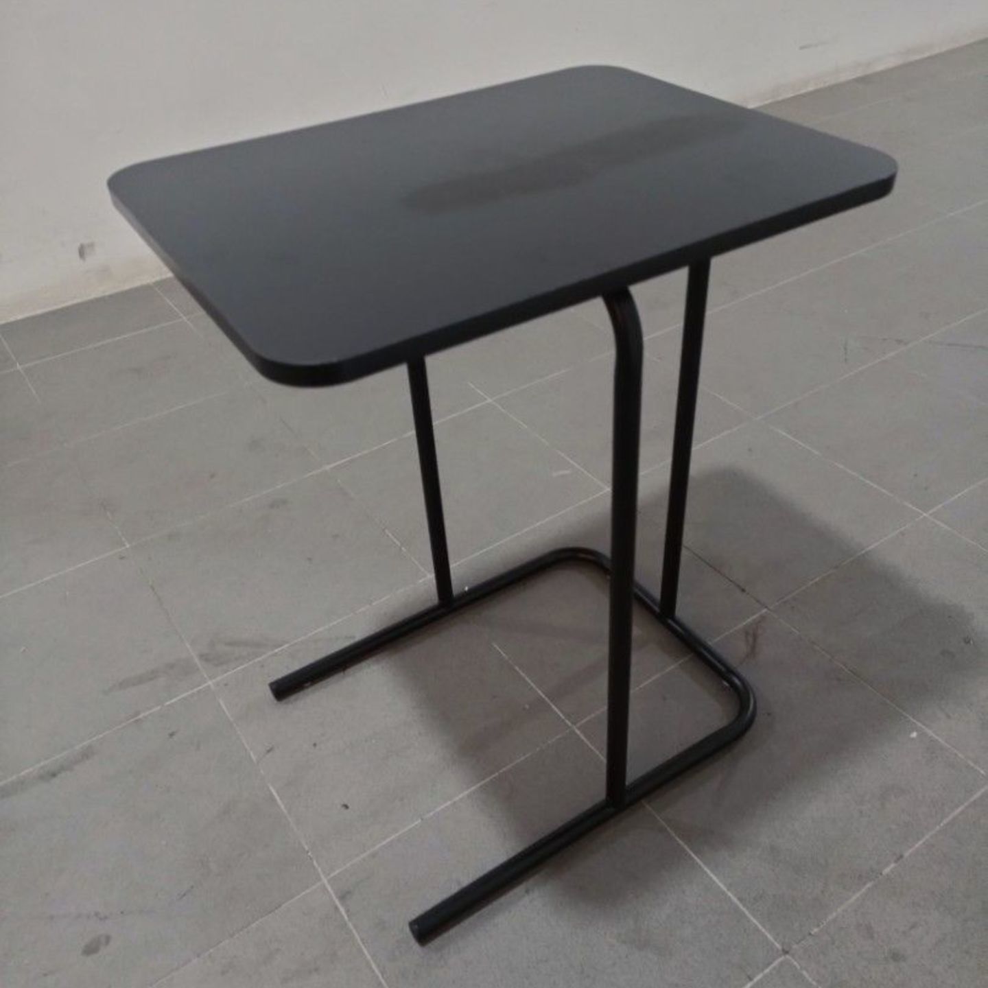 ROX Side Table in BLACK
