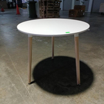 VINONA Round Table in White