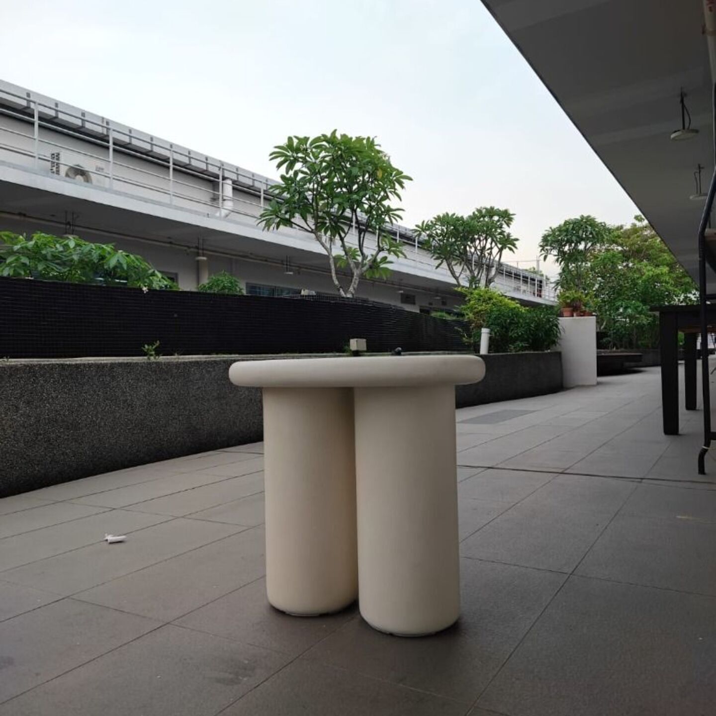 LAGASSE Side Table