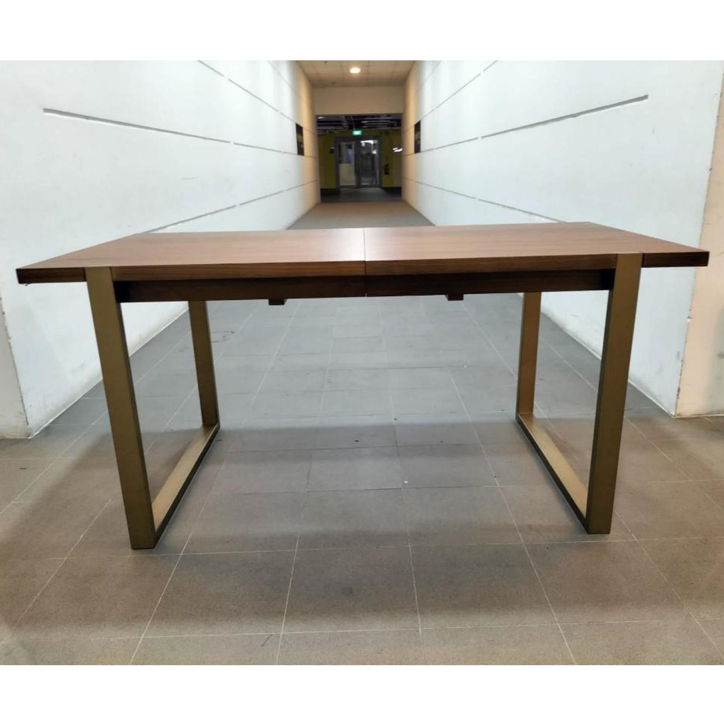 LERGEN Extendable Dining Table in WALNUT
