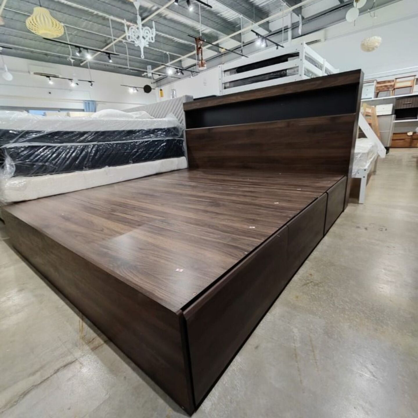 ATTAI King Size Storage Bed with Drawers