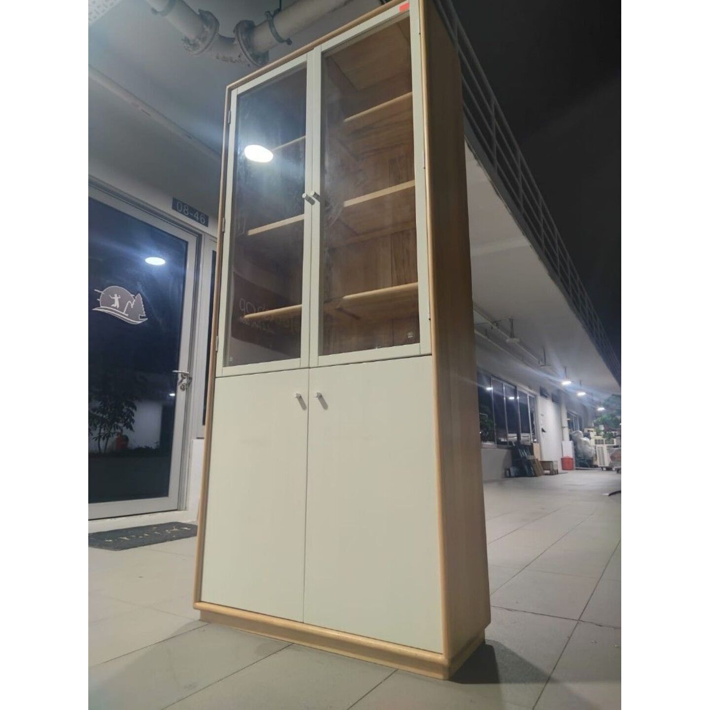 VARENNA 0.8M Display Cabinet