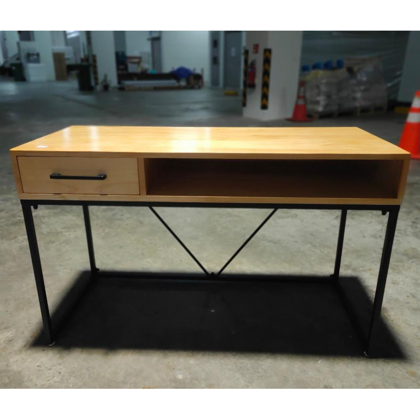 MIKANA II INDUSTRI Series Solid Wood Study Table 120 x 50