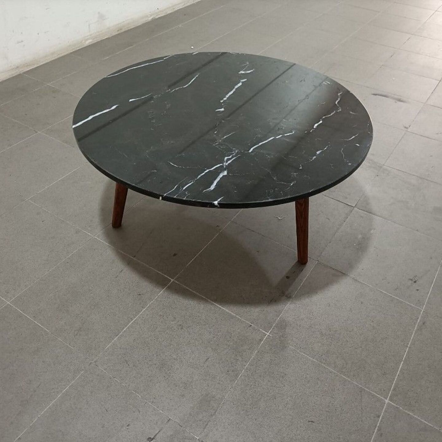 PEONY Round Coffee Table in NERO MARQUINA MARBLE