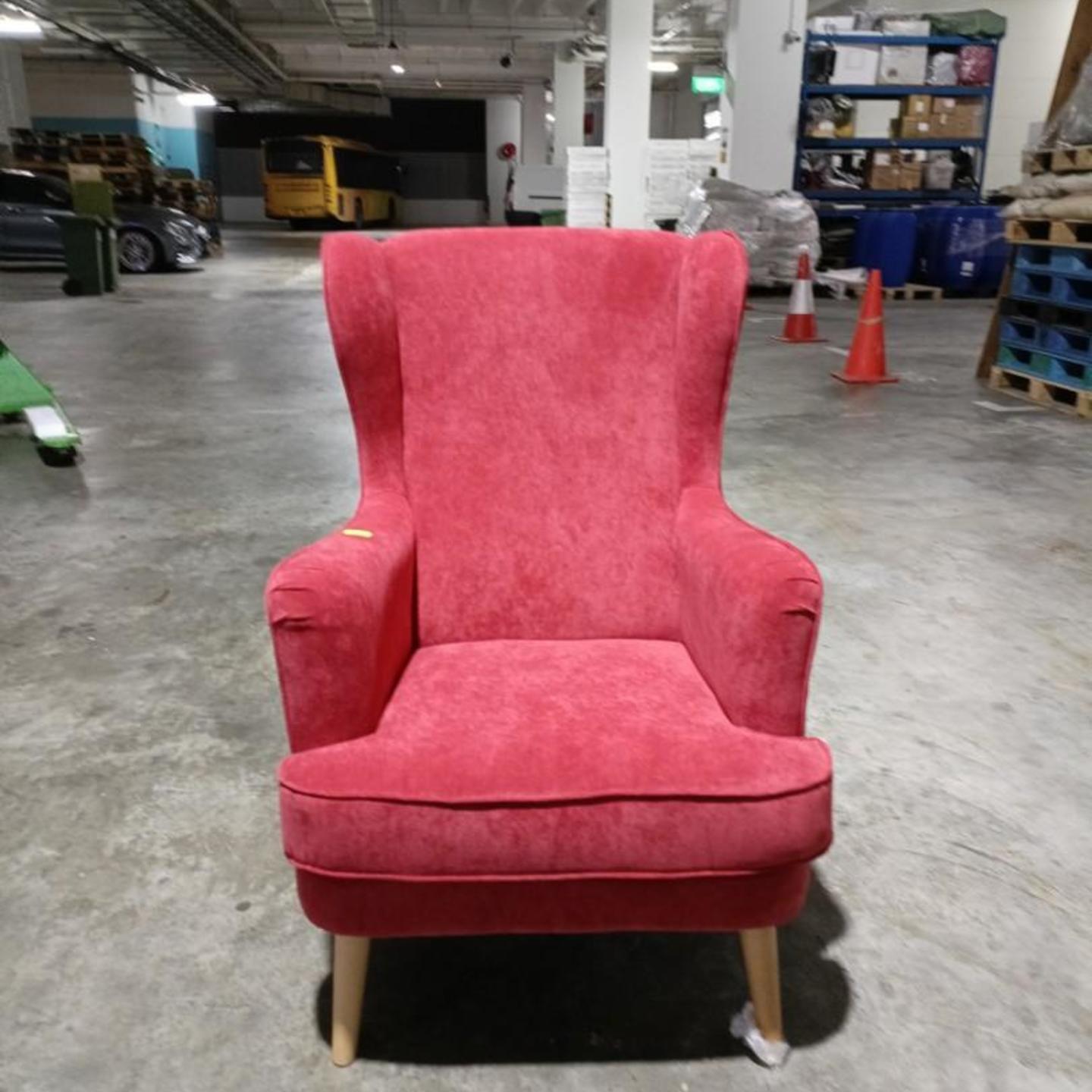 HENDRI Armchair in  RED