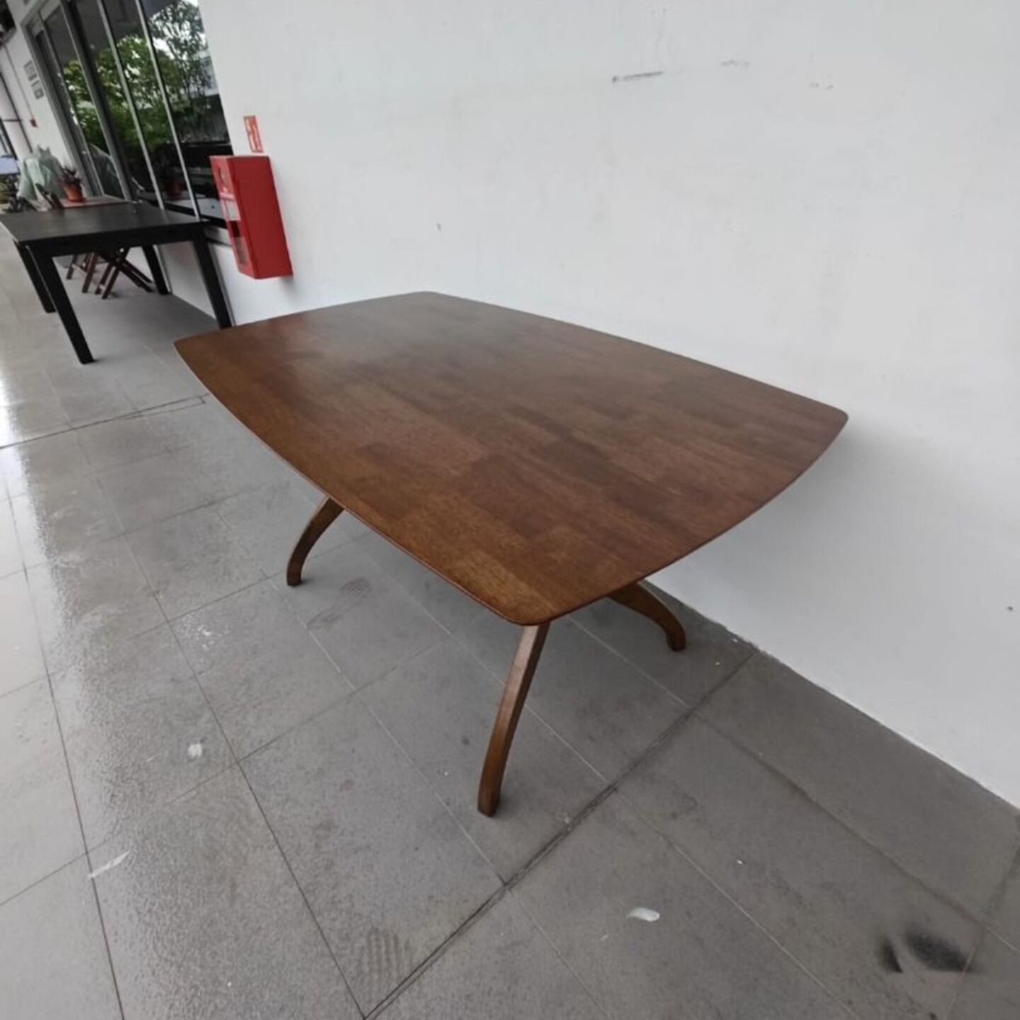 CHECKERS Regular Dining Table Walnut